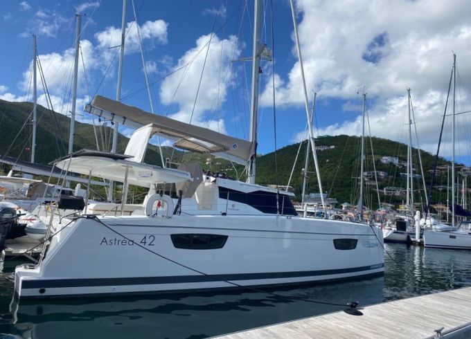 Fountaine Pajot Astrea 42