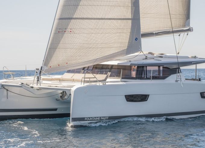 Fountaine Pajot Astrea 42