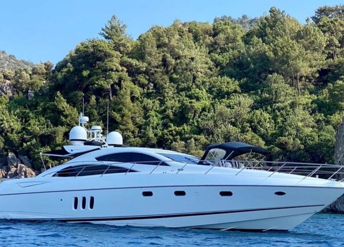 Sunseeker Predator 72
