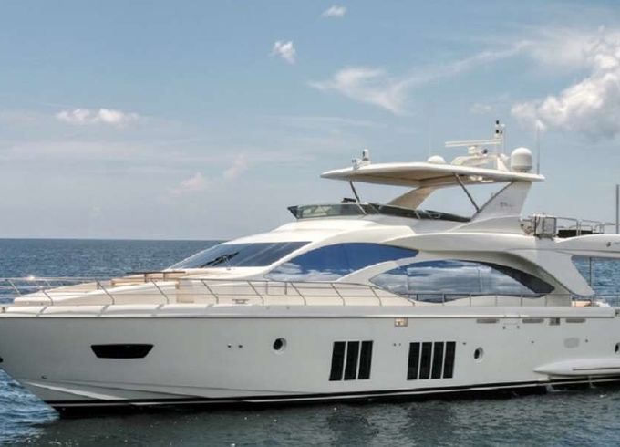 Azimut 86  Italian Yacht