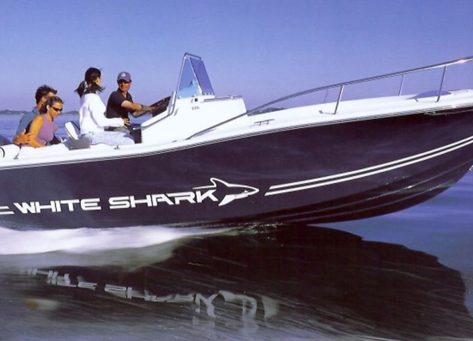 White Shark 225