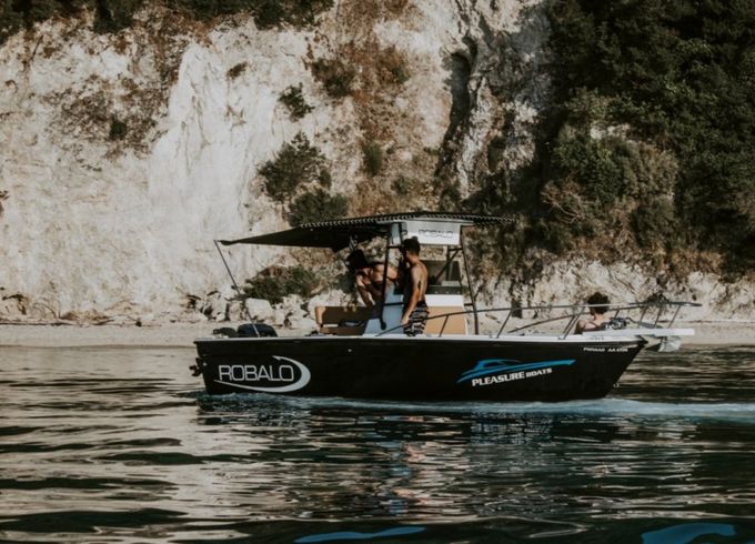 Robalo 2120