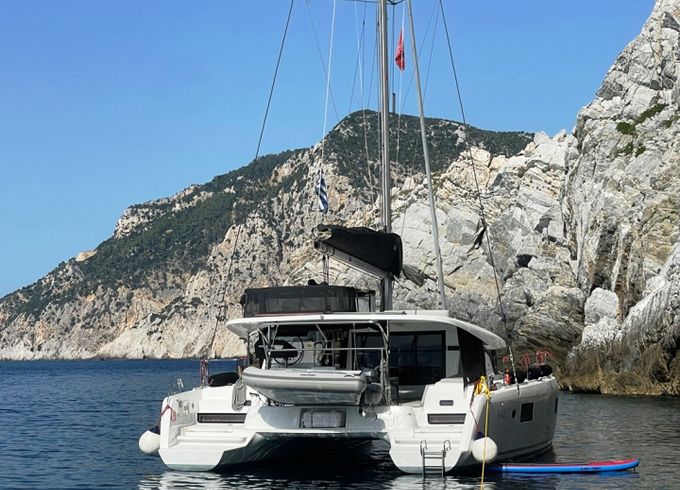 Lagoon 42