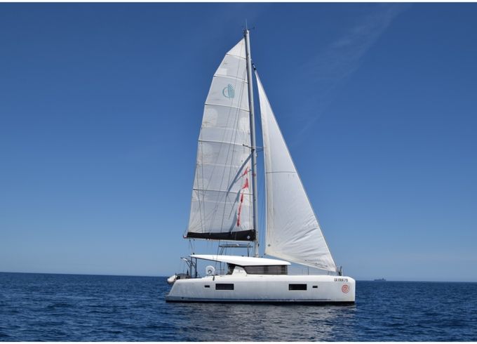 Lagoon 42