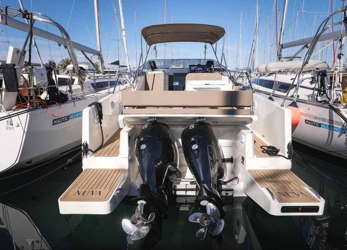 Nuva yachts Nuva M9 Cabin
