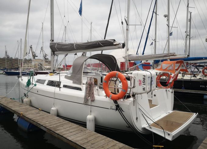 Hanse 348