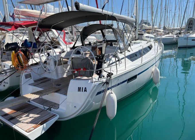 Bavaria Cruiser 37
