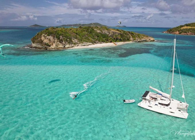 Fountaine Pajot Mangofloat