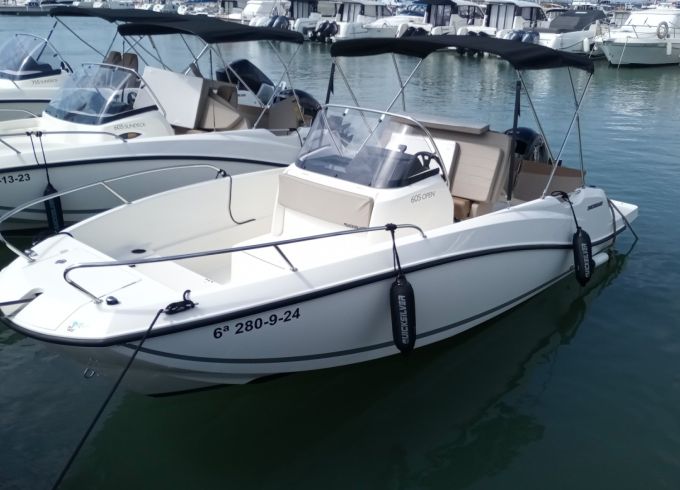 Quicksilver Activ 605 Open