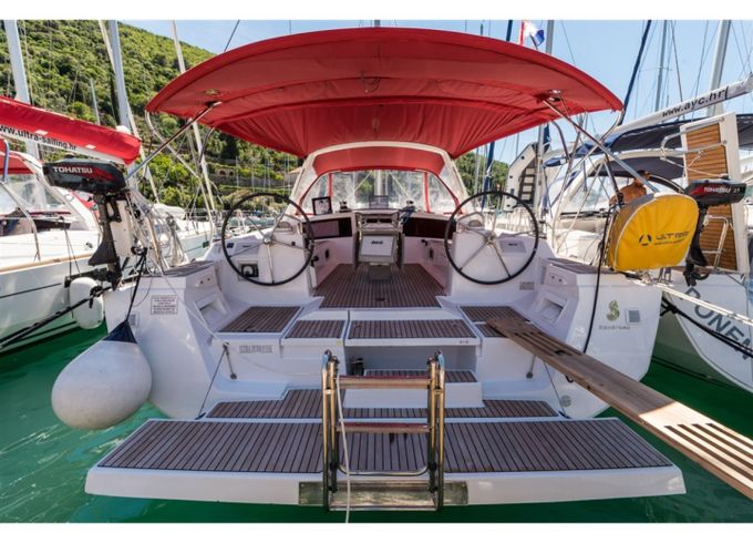 Bénéteau Oceanis 48