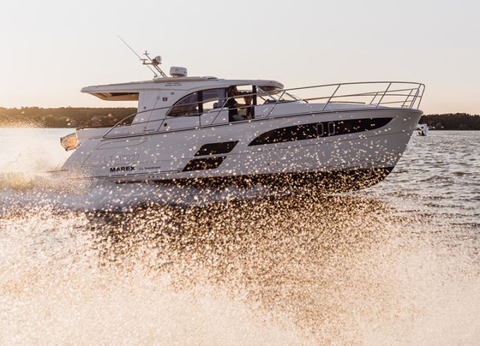 Marex 330 SCA