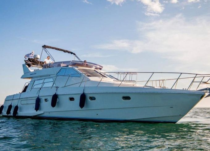 Ferretti Fly 47ft