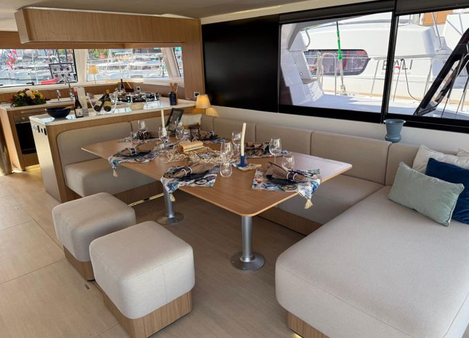 Bali 5.8-5 cabin
