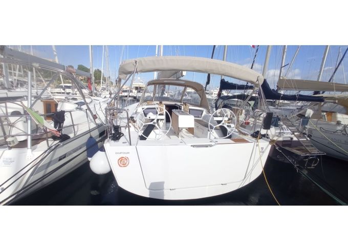 Dufour 390 Grand Large