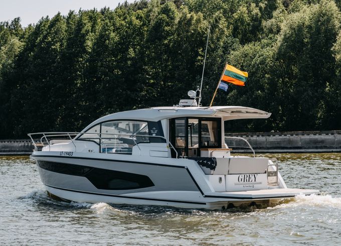 Sealine C335 Grey