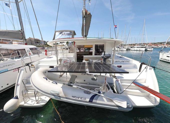 Lagoon 400