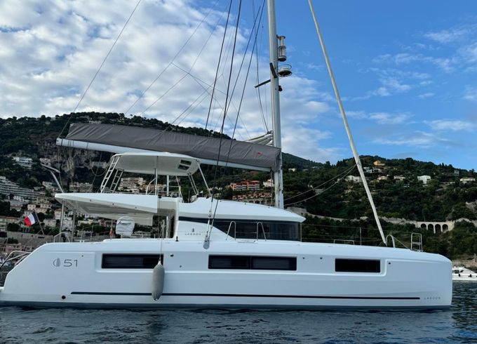 Lagoon 51