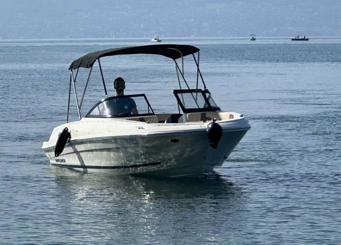 Bayliner VR4