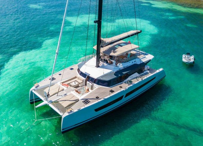 Fountaine Pajot Azure