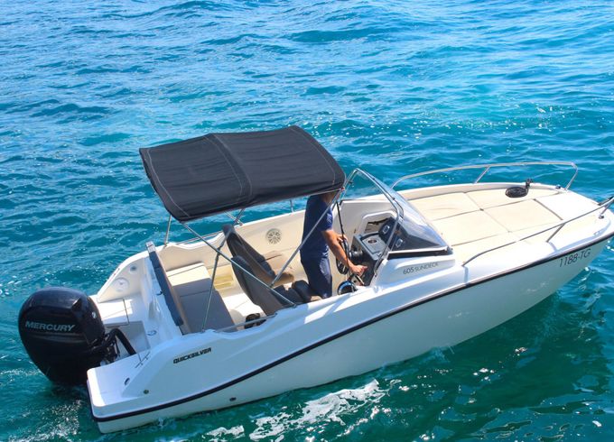 Quicksilver 605 Sundeck