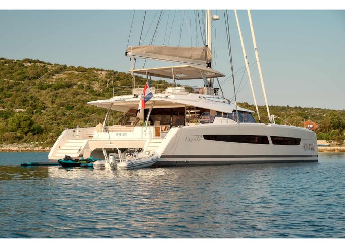 Fountaine Pajot Alegria 67