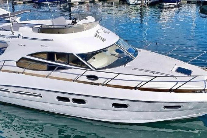 Sealine F425