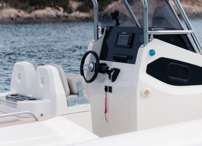 Capelli 900 Open 300 HP