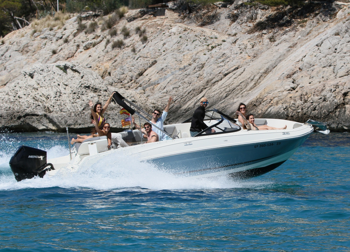 Bayliner VR6