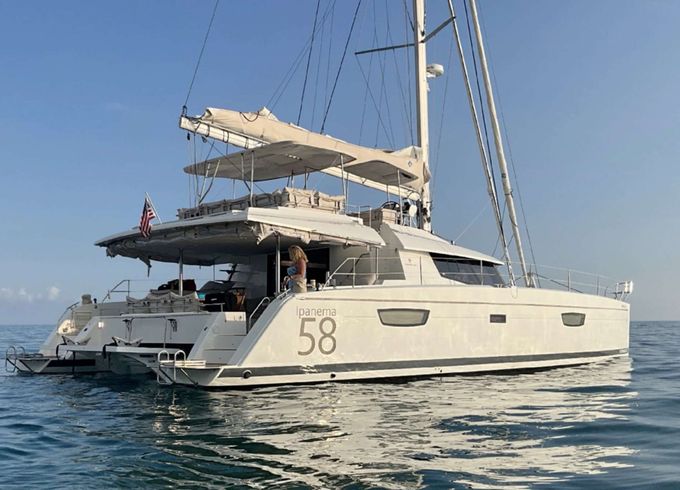 Fountaine Pajot THE CATHOUSE