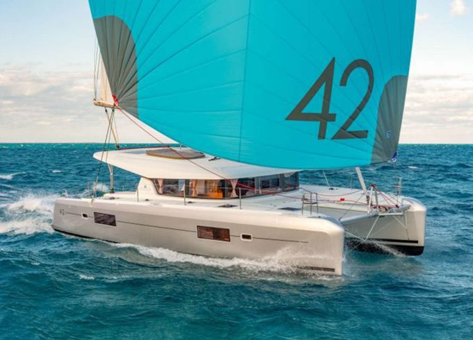 Lagoon 42