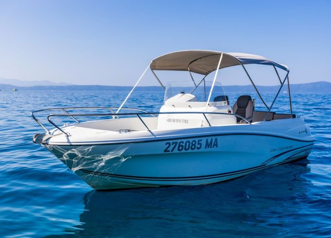 Jeanneau Cap Camarat 6.5 CC Serie 2