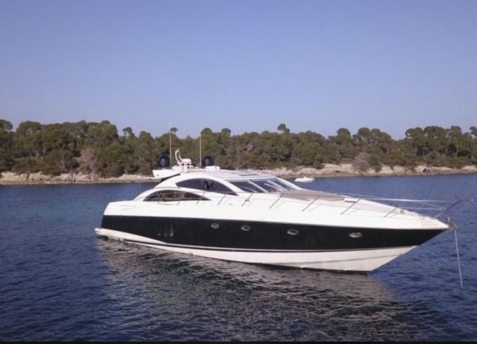 Sunseeker Predator 72
