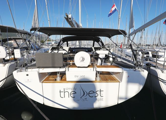 Hanse 548