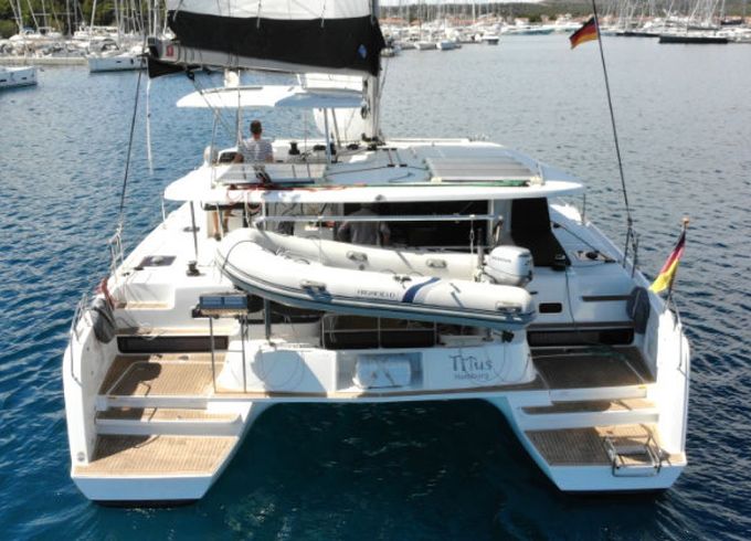 Lagoon 42