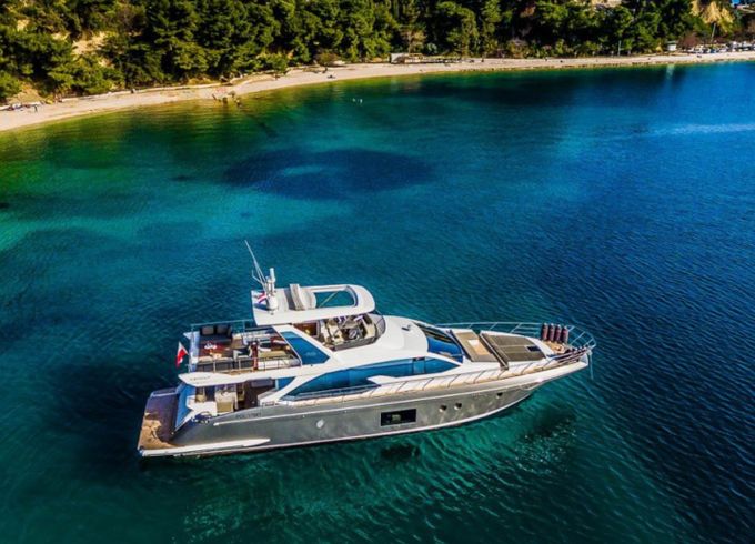 Azimut 66 Fly