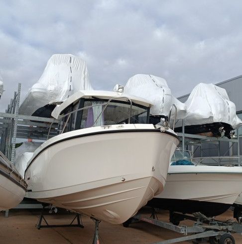 Quicksilver 705 pilothouse