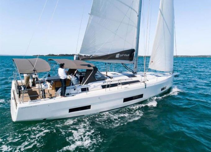 Dufour 470
