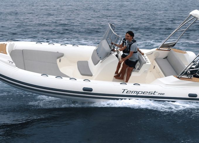 Capelli Tempest 700