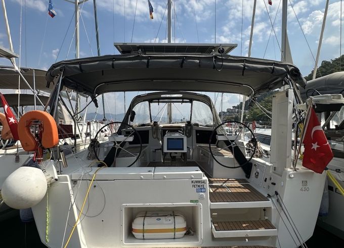 Dufour 430 Grand Large