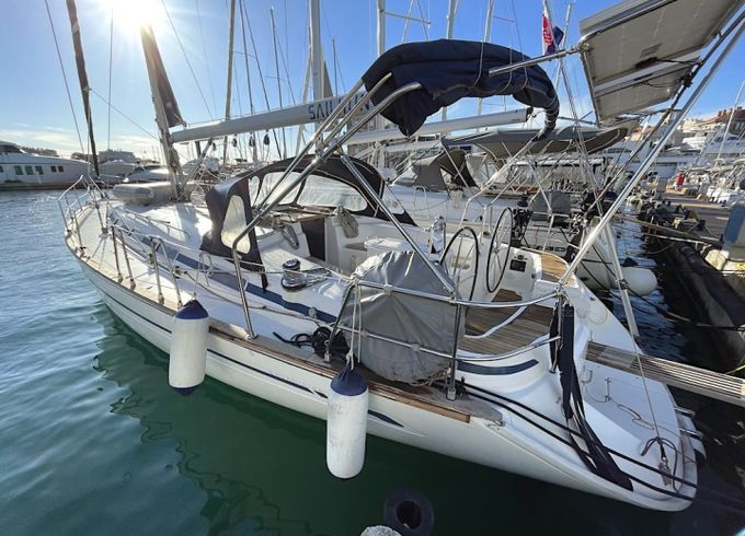 Bavaria 44