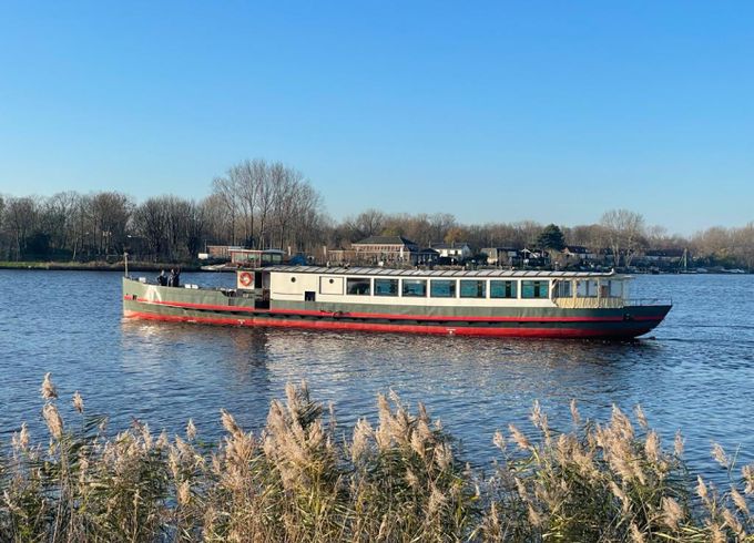 Custom Made Saloon ship