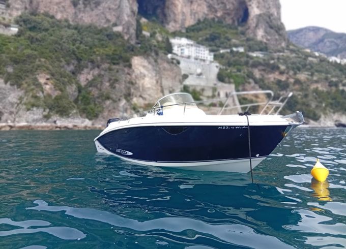Mano Marine 23.10 WA