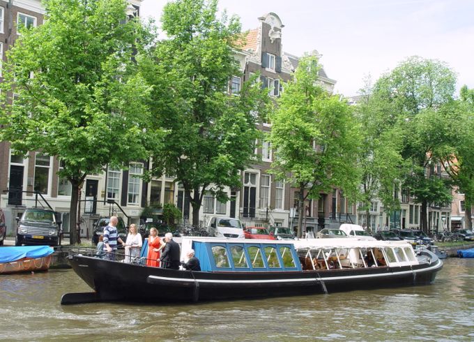 Custom Made Hisotric Tow Barge