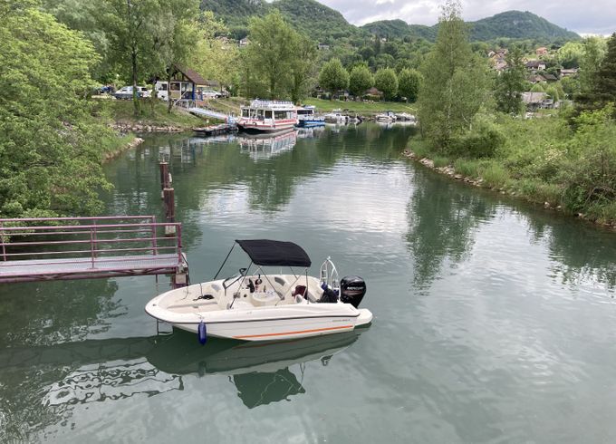 Bayliner Element E5