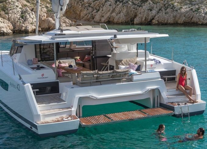Fountaine Pajot Astrea 42