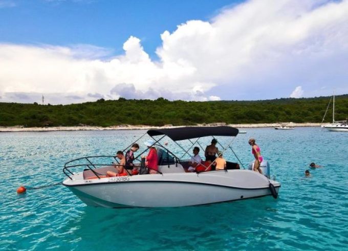 Quicksilver 675 Open Activ