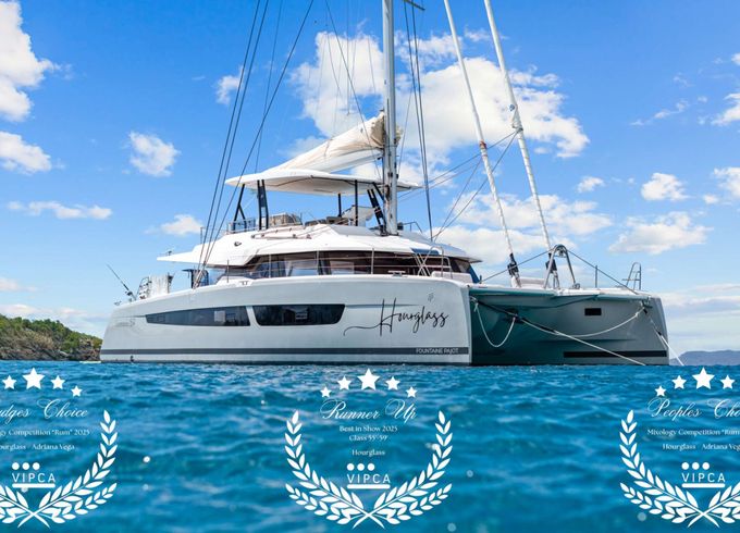 Fountaine Pajot HOURGLASS