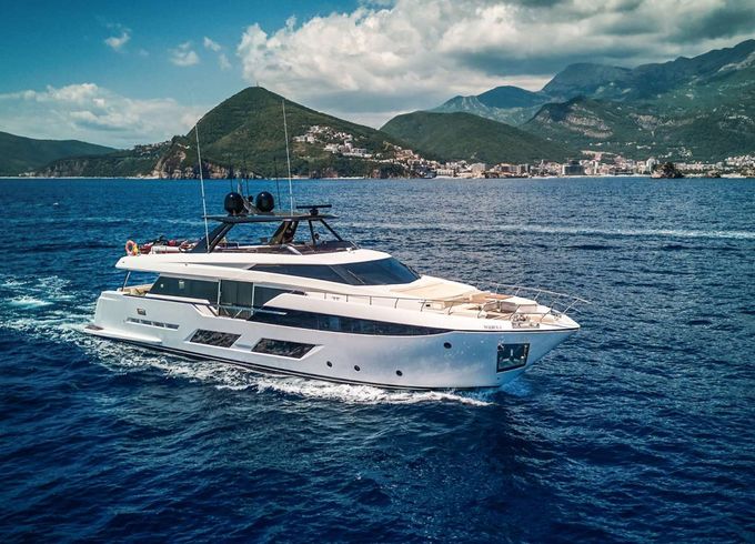 Ferretti MADRA II