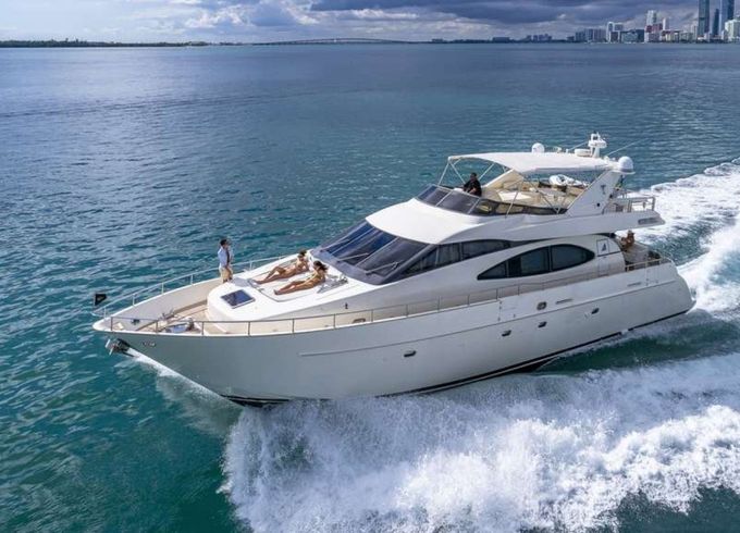 Azimut 70