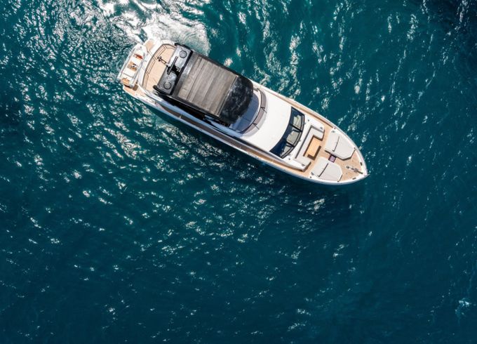 Sunseeker 76 Yacht